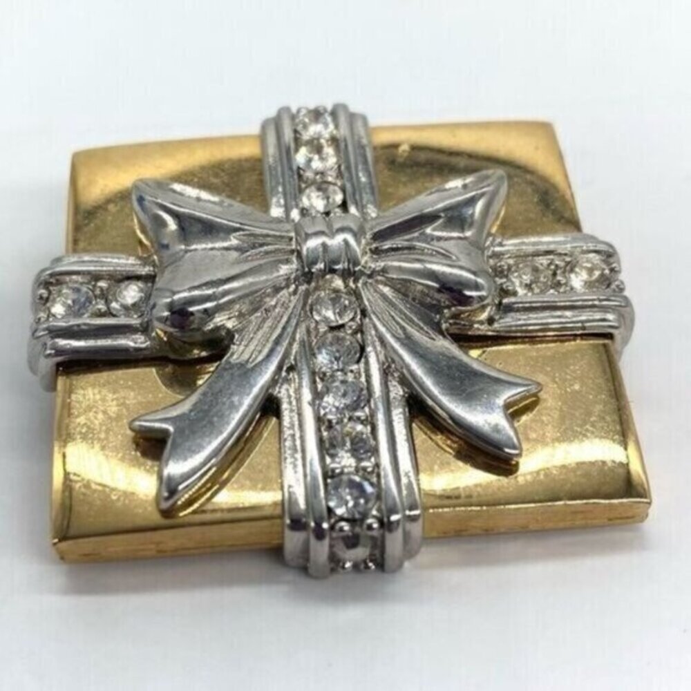 Vintage Liz Claiborne Christmas Present Two Tone Pin Brooch